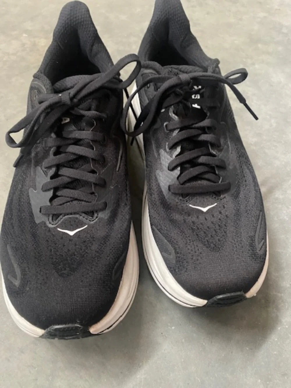 Hoka Black And White Clifton 10 Running Sneakers Size 9 - Picture 4 of 11